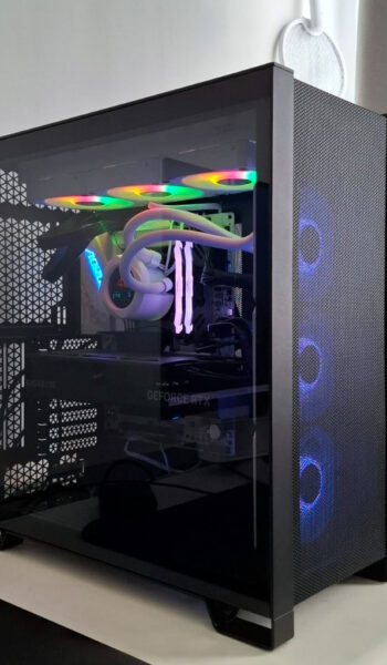 Técnico de informática realizando manutenção de computadores em Ipanema 